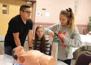 Students learn lifesaving skills with a teacher in a Capital Region BOCES New Visions Health Careers classroom.