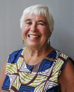Catherine Lewis headshot