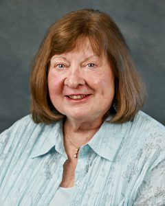 Lynne Lenhardt headshot