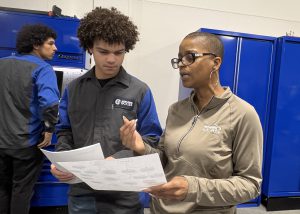 Recruiter and auto student